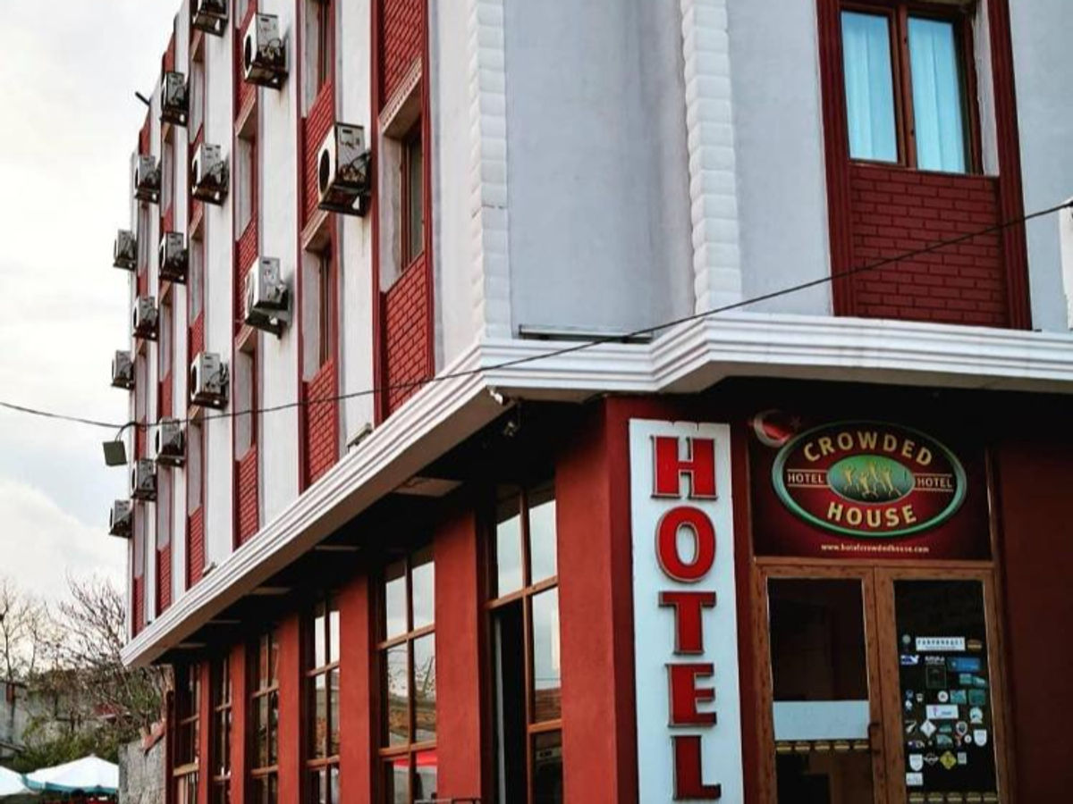 Crowded House Hotel - 18